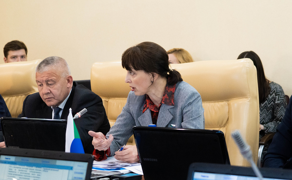 Усилить безопасность на железной дороге хотят дальневосточные парламентарии