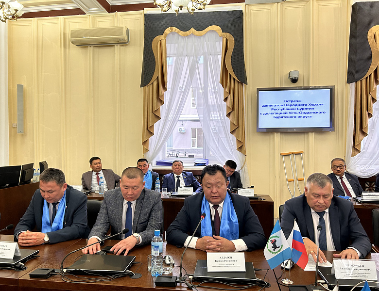 Парламентарии приняли делегацию Усть-Ордынского Бурятского округа
