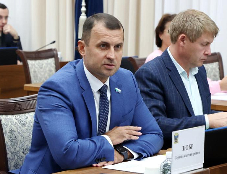 Совершенствование миграционной политики обсудили в Законодательной Думе Хабаровского края