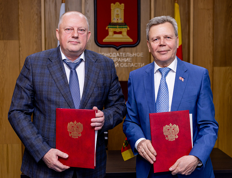 Спикеры заксобраний Магаданской и Тверской областей заключили соглашение о межпарламентском сотрудничестве