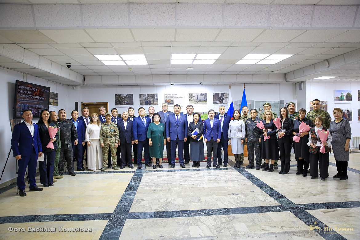 В Ил Тумэне состоялось открытие фотовыставки «Хроники террора украинского неонацистского режима»