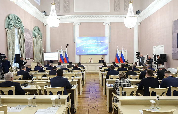 Константин Дьяконов принял участие в заседании Президиума Совета законодателей в Санкт-Петербурге