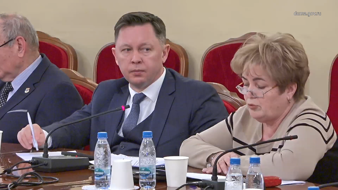 Вопросы взаимодействия бизнеса и власти обсудили в Госдуме