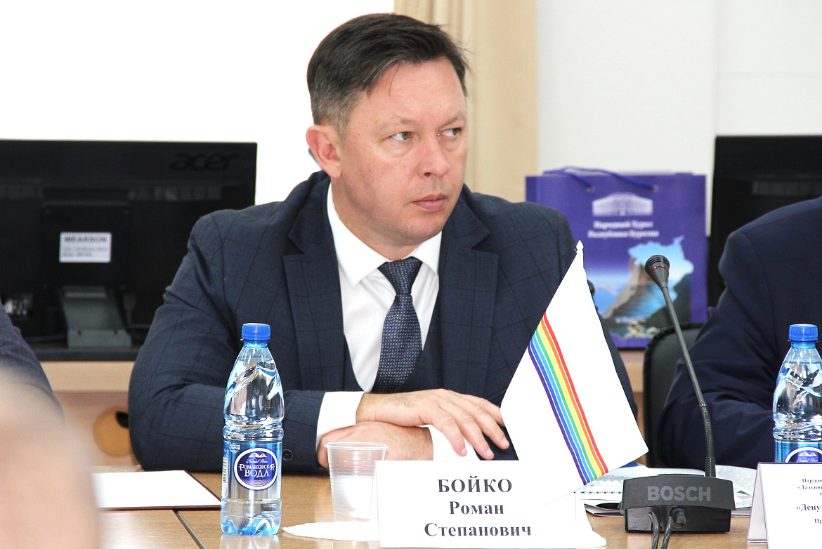 Ипотека и уход: Дальневосточные парламентарии выступают за расширение и увеличение поддержки участников СВО 