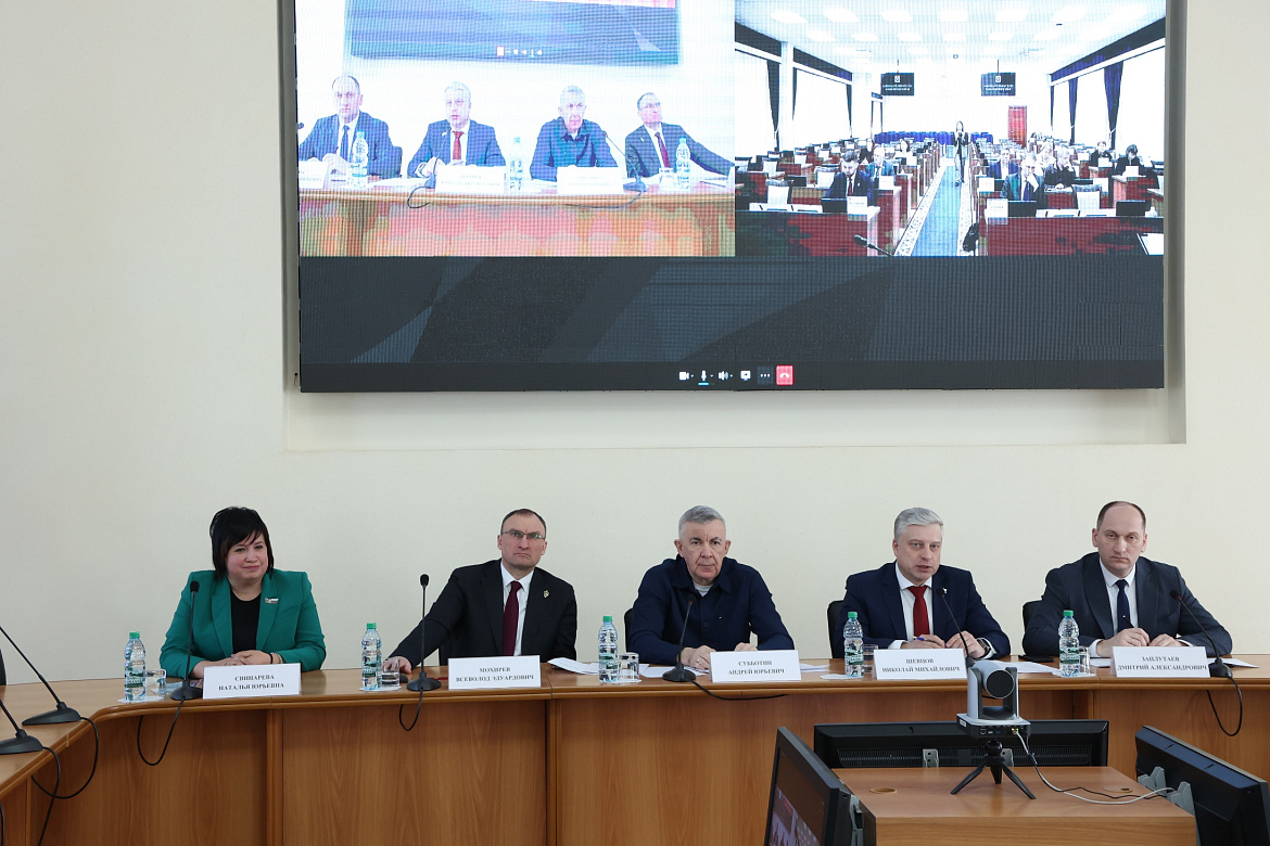 Оказание медицинской помощи – в центре внимания депутатов