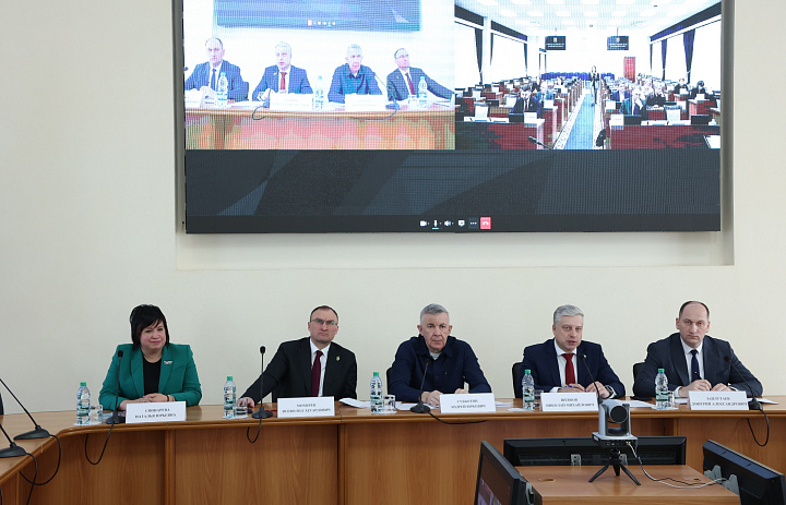 Оказание медицинской помощи – в центре внимания депутатов