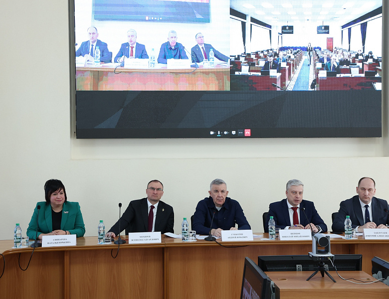 Оказание медицинской помощи – в центре внимания депутатов