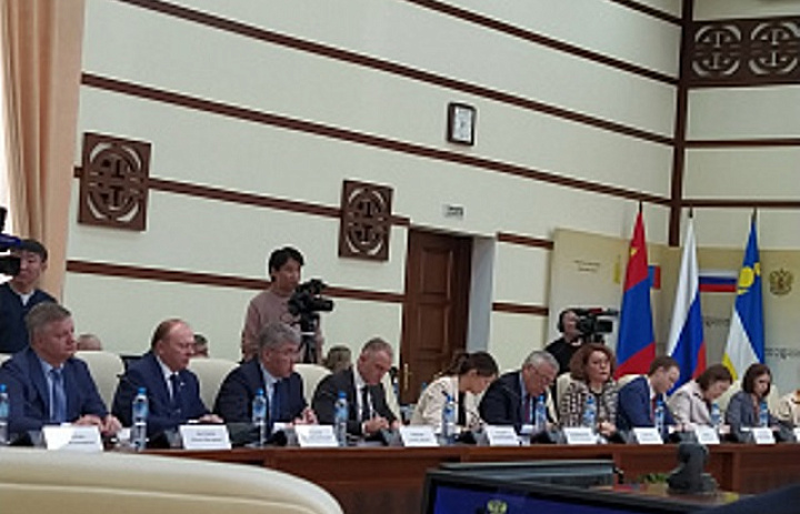 В Улан-Удэ обсудили торгово-экономическое и научно-техническое сотрудничество между Россией и Монголией