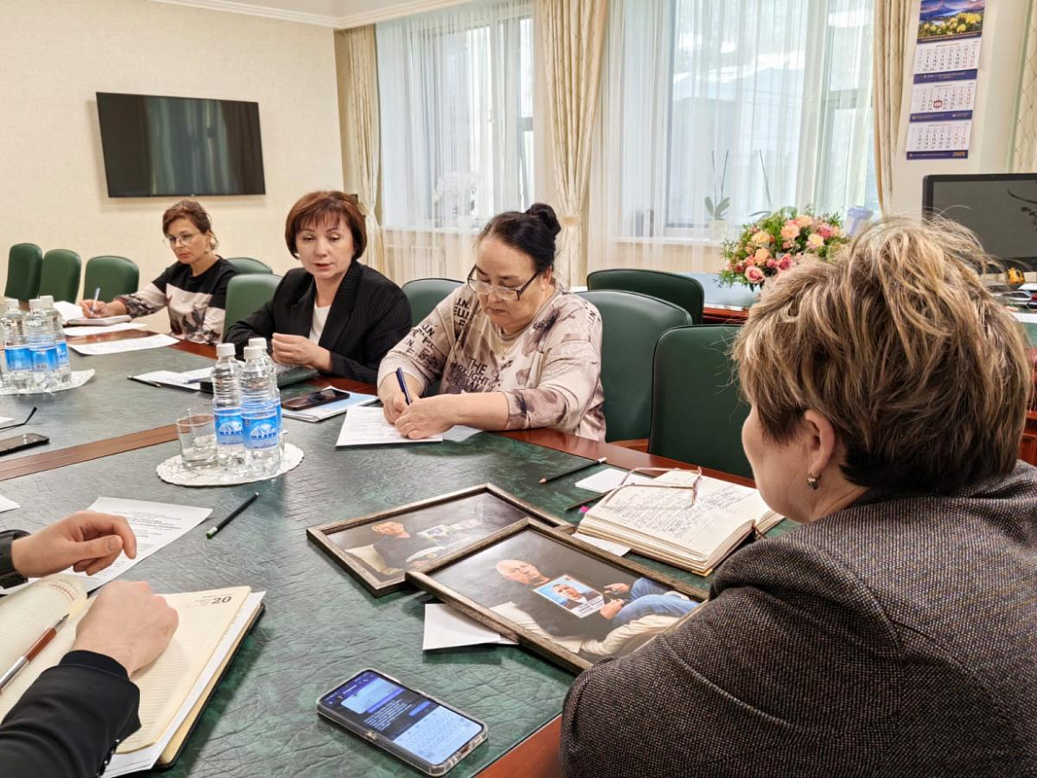  В Камчатском крае началась работа по подготовке фотовыставки «Отец Героя»