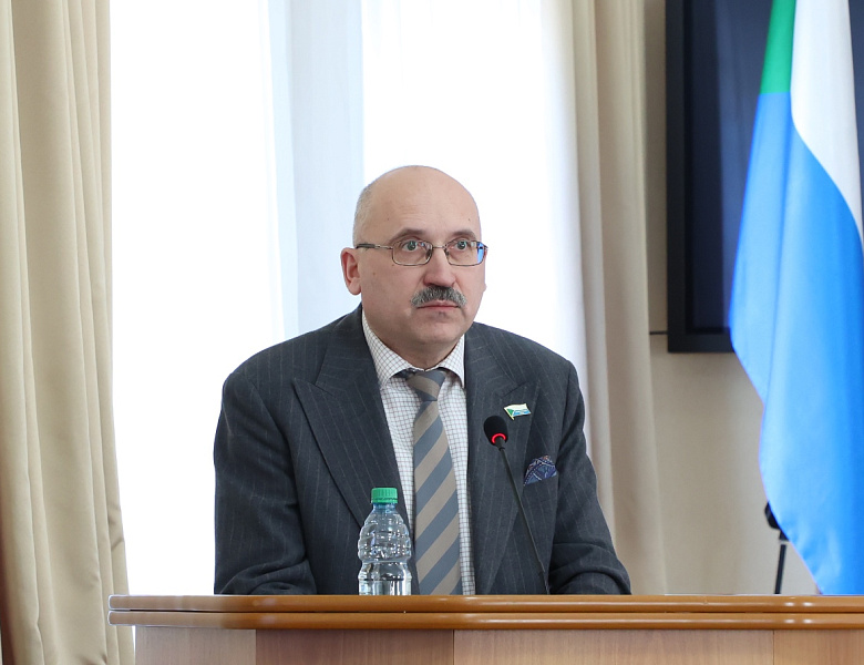 Оказание медицинской помощи – в центре внимания депутатов