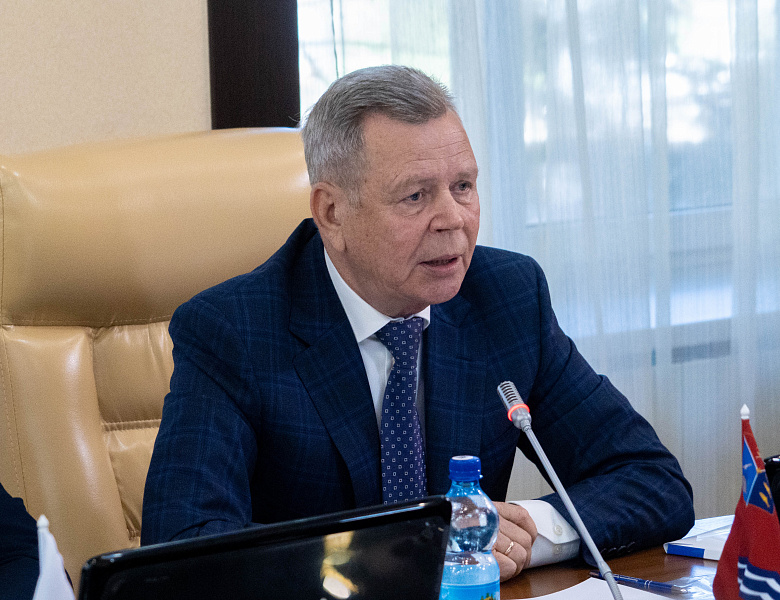 Депутаты ДФО попросят выделить ЗАГСам дополнительное финансирование