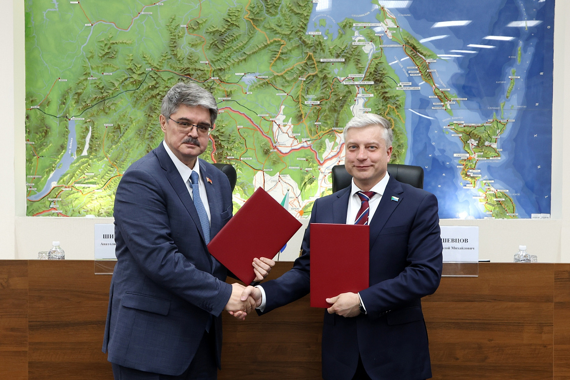 Парламенты Хабаровского края и Магаданской области объединяют усилия 