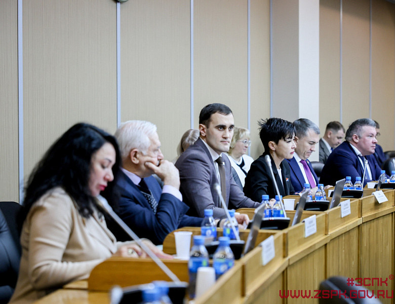 В Приморье участники СВО и их супруги смогут заключить социальный контракт