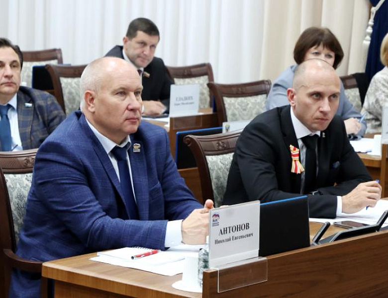 Совершенствование миграционной политики обсудили в Законодательной Думе Хабаровского края