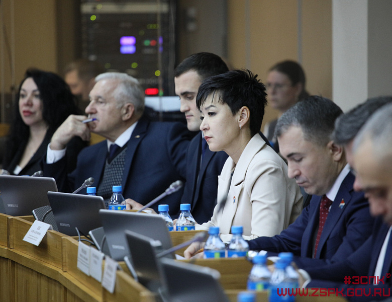 Корректировка закона в Приморье позволит отремонтировать лифты в домах участников СВО